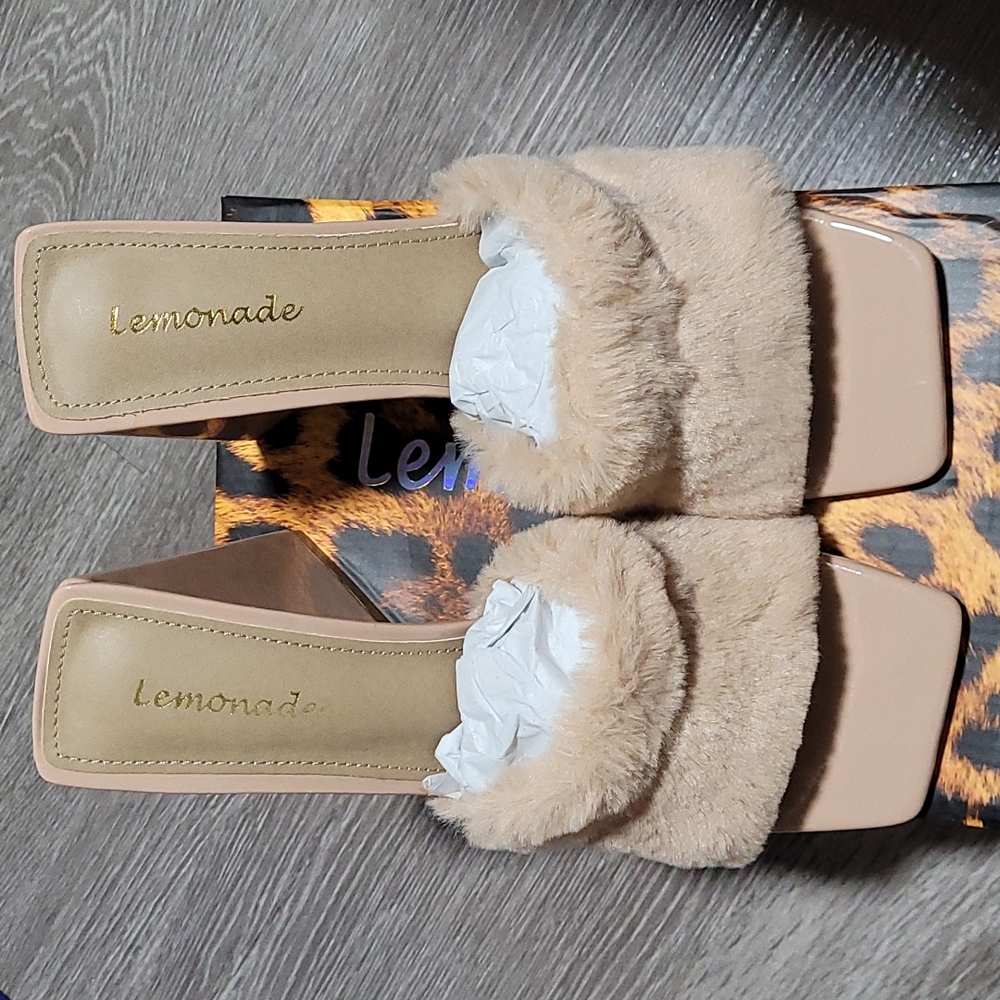Lemonade heels. Brown faux fur